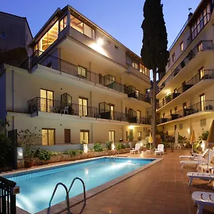 Soleado Hotel